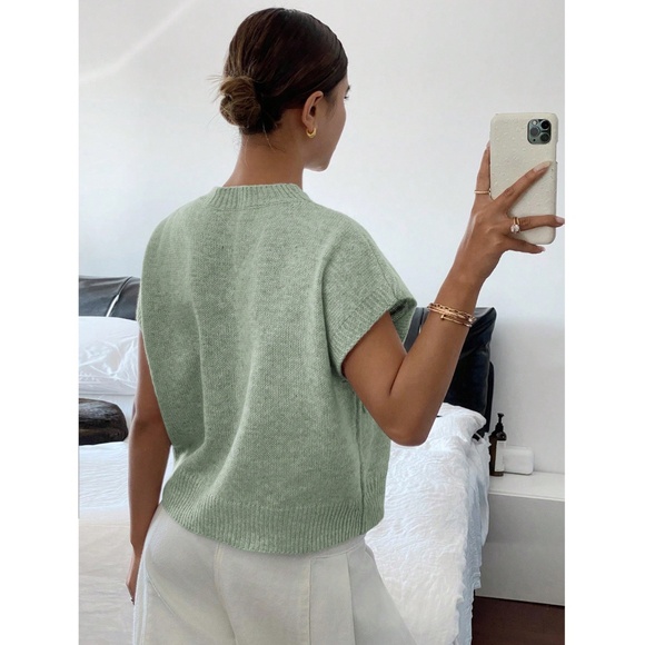 Mint Green Knit Muscle Top Textured Floral Appliqué - Picture 4 of 8